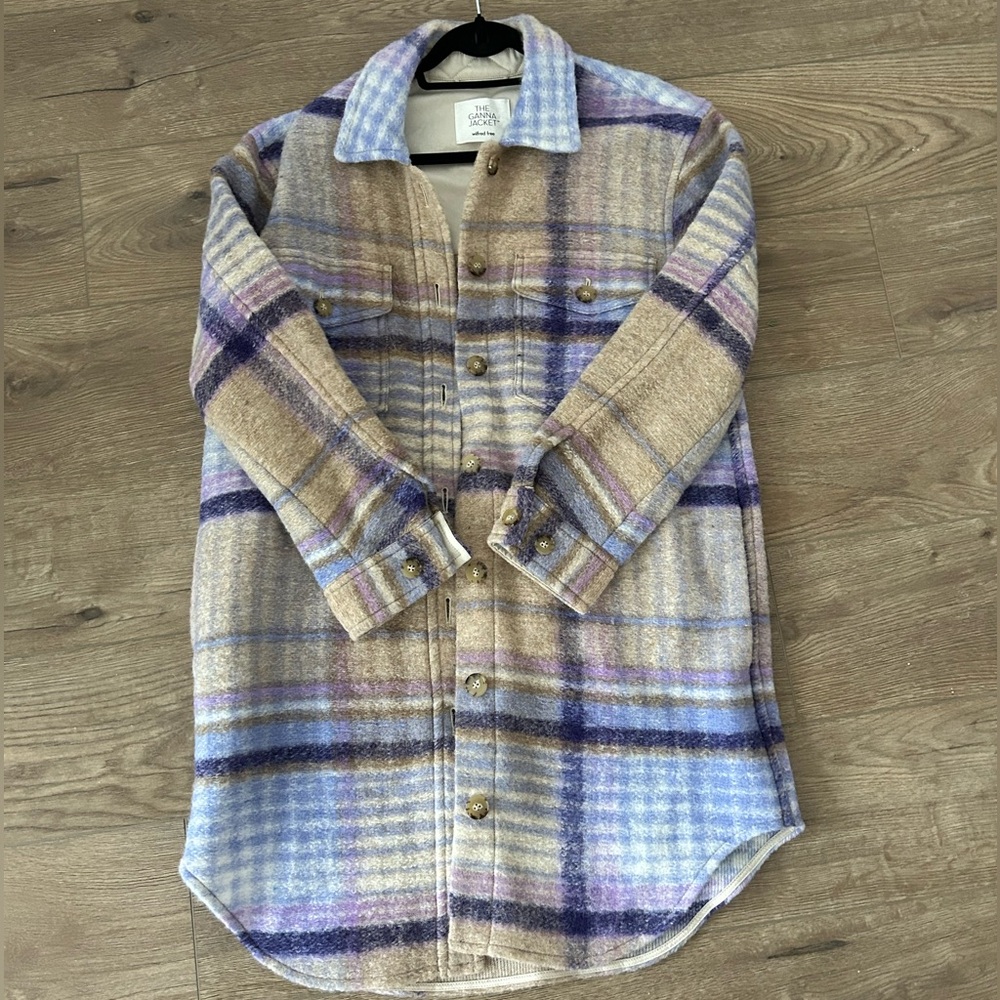 Wilfred Free The Ganna™ Shirt Jacket long in birch/violet - size medium